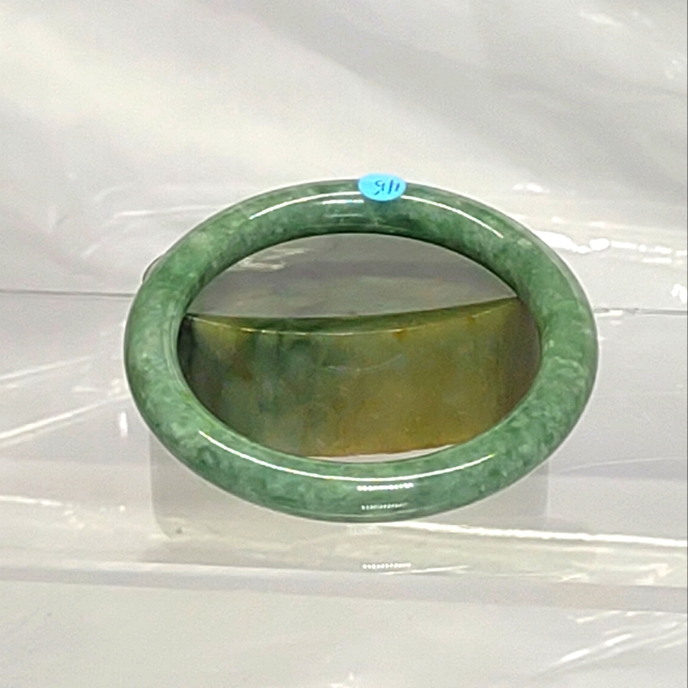 Jadeite Bangle